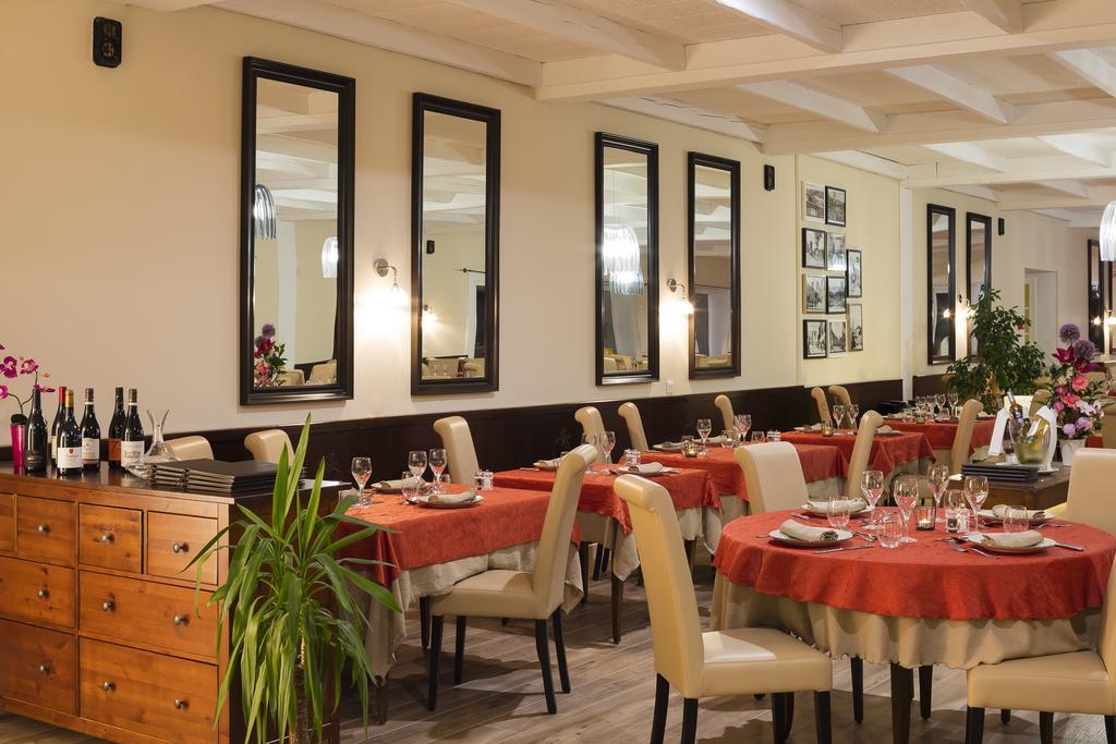 Logis Hotel Restaurant Les Cedres Joyeuse Kültér fotó