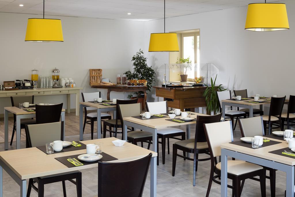 Logis Hotel Restaurant Les Cedres Joyeuse Kültér fotó