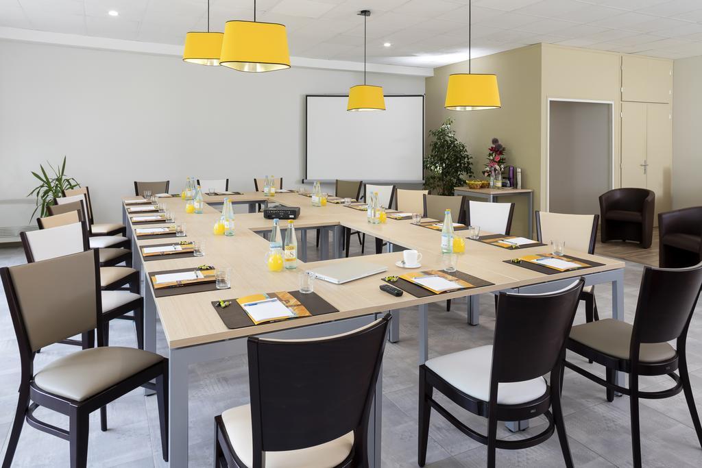 Logis Hotel Restaurant Les Cedres Joyeuse Kültér fotó